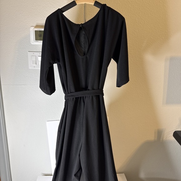 Women's Jumpsuit Black Short Sleeve With Belt Size L - Picture 2 of 5